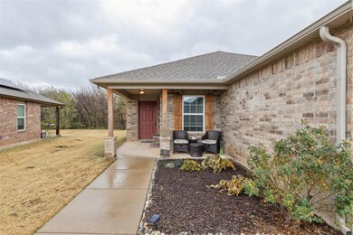 10124 Sussex Place, the Village, OK 73120 - photo 4
