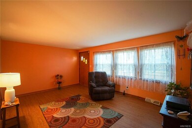 736 Remington Dr, North Tonawanda, NY 14120 - photo 4