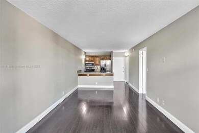 Coral Springs Tower Club unit 303B, Coral Springs, FL 33065 - photo 4