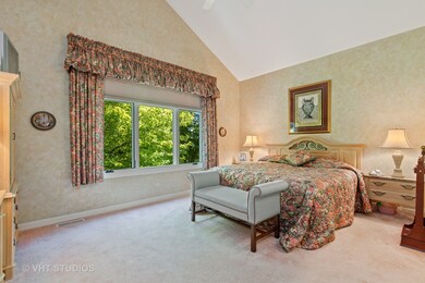 230 Course Dr, Lake In the Hills, IL 60156 - photo 6