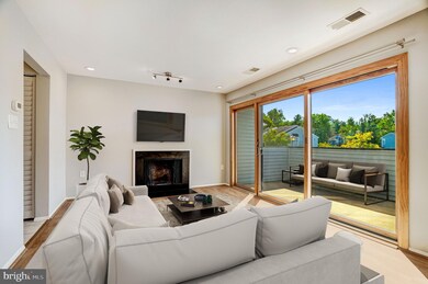 8690 Village Square Dr, Alexandria, VA 22309 - photo 4