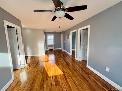 143-12 257th St unit 2nd Floor, Jamaica, NY 11422 - photo 2