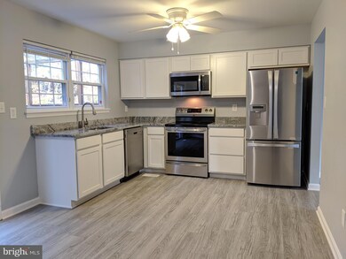 1262 Holmespun Dr, Pasadena, MD 21122 - photo 2