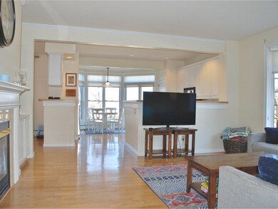 563 Golf Course Rd, South Burlington, VT 05403 - photo 5