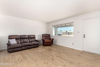 18438 N 31st Ave, Phoenix, AZ 85053 - photo 3