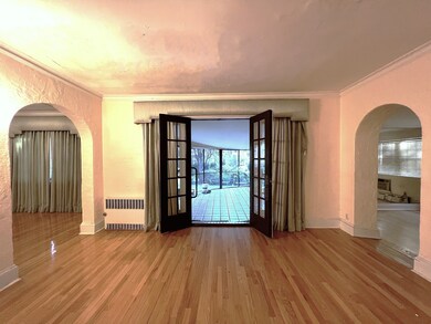 unlisted-address, Forest Hills, NY 11375 - photo 5