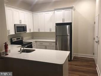 210 S Mill Rd unit 204, Kennett Square, PA 19348 - photo 3