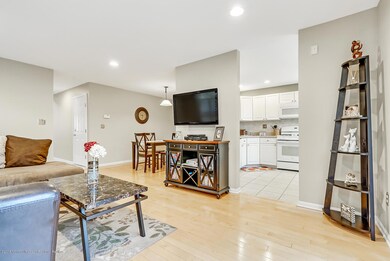 130 Heron Ct, Manalapan, NJ 07726 - photo 7