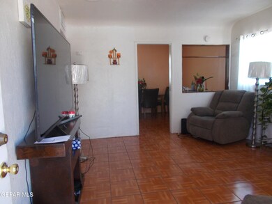 7724 Mustang Ave, El Paso, TX 79915 - photo 3