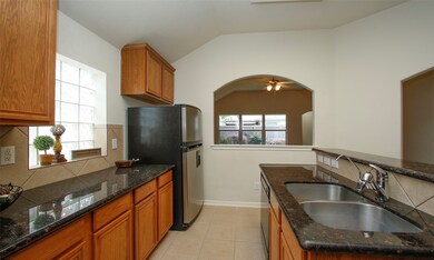 15934 Cottage Ivy Cir, Tomball, TX 77377 - photo 7