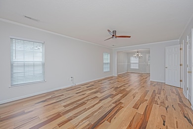 147 Old Tree Rd, Goose Creek, SC 29445 - photo 5