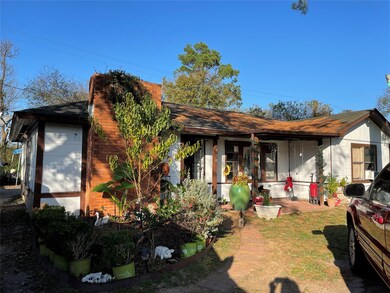 214 Hohldale St, Houston, TX 77022 - photo 3