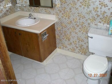 2nd Bathroom