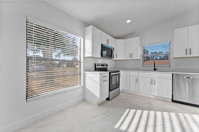 6502 Spanish Moss Cir unit 1, Tampa, FL 33625 - photo 6