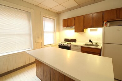 382 Riverway unit 2, Boston, MA 02115 - photo 4