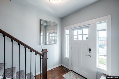 2247 NE Evergreen Ave, Albany, OR 97321 - photo 2