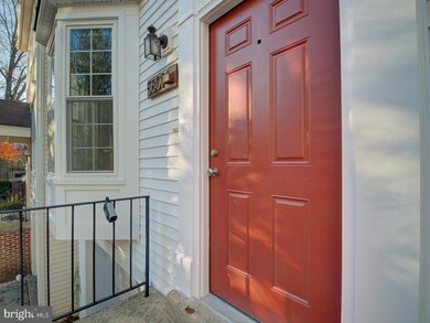 5807 Walden Commons Ct, Burke, VA 22015 - photo 4