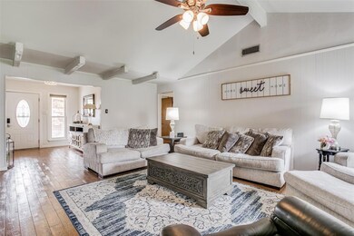 728 Springhill Dr, Hurst, TX 76054 - photo 4