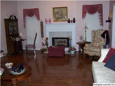 4617 Fairfax Ct, Birmingham, AL 35235 - photo 3