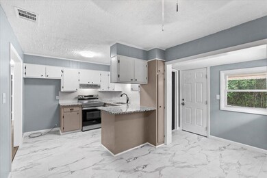 09-Kitchen