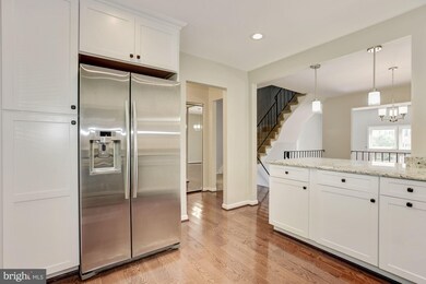 11929 Travistock Ct, Reston, VA 20191 - photo 6