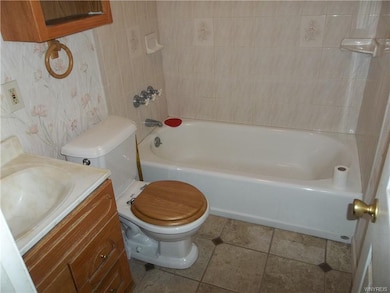 285 East Ave, North Tonawanda, NY 14120 - photo 5