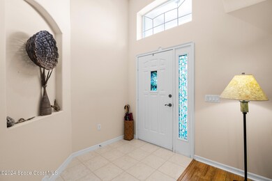 Sunny Foyer