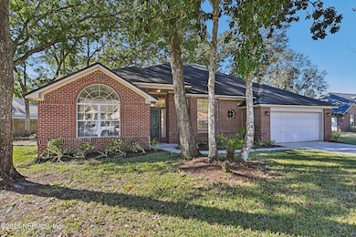 4-web-or-mls-Honeysuckle Way-S3110-004