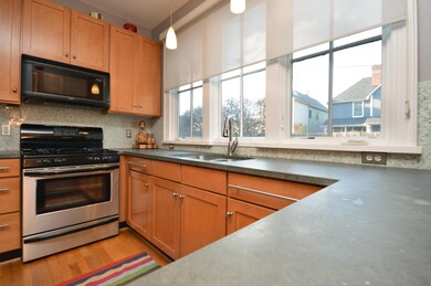 Kitchen Counter(1)