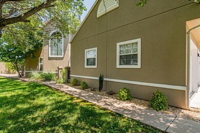 Guest entry along side of garage