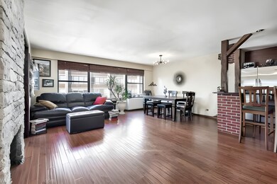 Condominium on the Lake unit 25A, Chicago, IL 60660 - photo 2