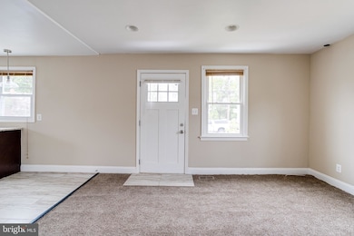 541 W Woodlynn Rd, Essex, MD 21221 - photo 5