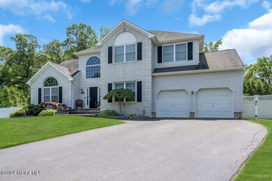 712 S Mehar Ct, Toms River, NJ 08753 - photo 2