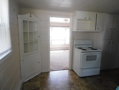 19 1/2 Anawan St unit 2, Taunton, MA 02780 - photo 4