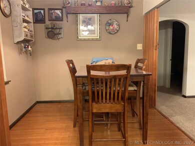 1203 N Kern Ave, Okmulgee, OK 74447 - photo 4