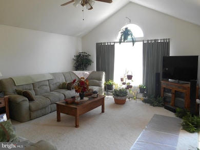 17426 Cindy Ln, Hagerstown, MD 21740 - photo 6