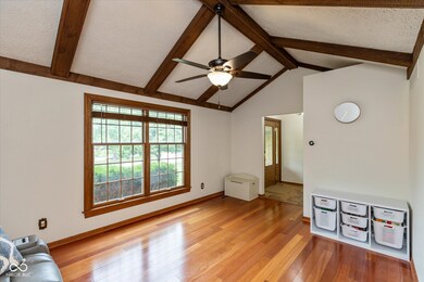 5981 Oak Hill Dr W, Plainfield, IN 46168 - photo 2