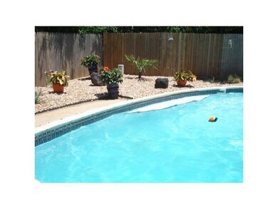 12200 Greystone Ave, Oklahoma City, OK 73120 - photo 5