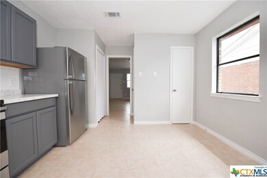 305 Horseshoe Dr unit A-B, Copperas Cove, TX 76522 - photo 6