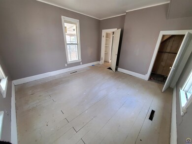 435 SW Jewell Ave, Topeka, KS 66606 - photo 5