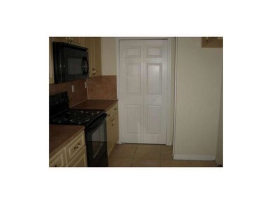 10638 SW 7th St unit 2102, Pembroke Pines, FL 33025 - photo 5