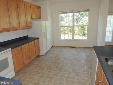 16627 Telescope Ln, Dumfries, VA 22026 - photo 2