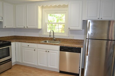 16 Waverley Ln unit 16, Framingham, MA 01702 - photo 6