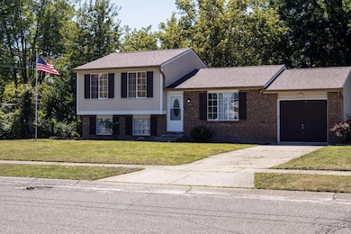 10005 Fairglen Dr, Cincinnati, OH 45251 - photo 2