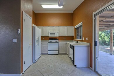 005_Kitchen
