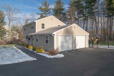 43 Coburn Ave, Nashua, NH 03063 - photo 2