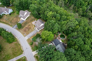 34 Magnolia Dr, Goffstown, NH 03045 - photo 4