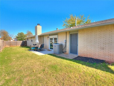 6417 N Ann Arbor Ave, Warr Acres, OK 73132 - photo 7