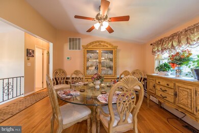 6203 Rolling View Dr, Sykesville, MD 21784 - photo 7