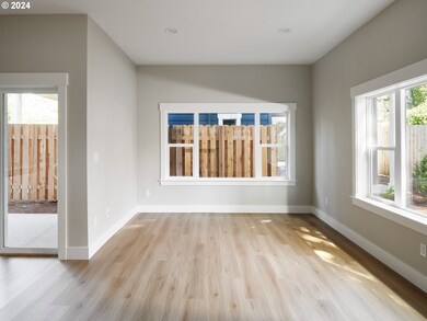 6247 N Olympia St, Portland, OR 97203 - photo 5